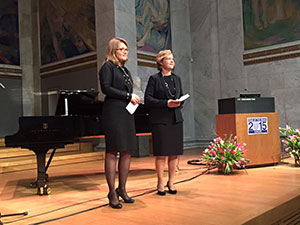 Anne Hege Aamodt (left) and Hanne F. Harbo introducing the program at the closing ceremony for the Norwegian YotB2015